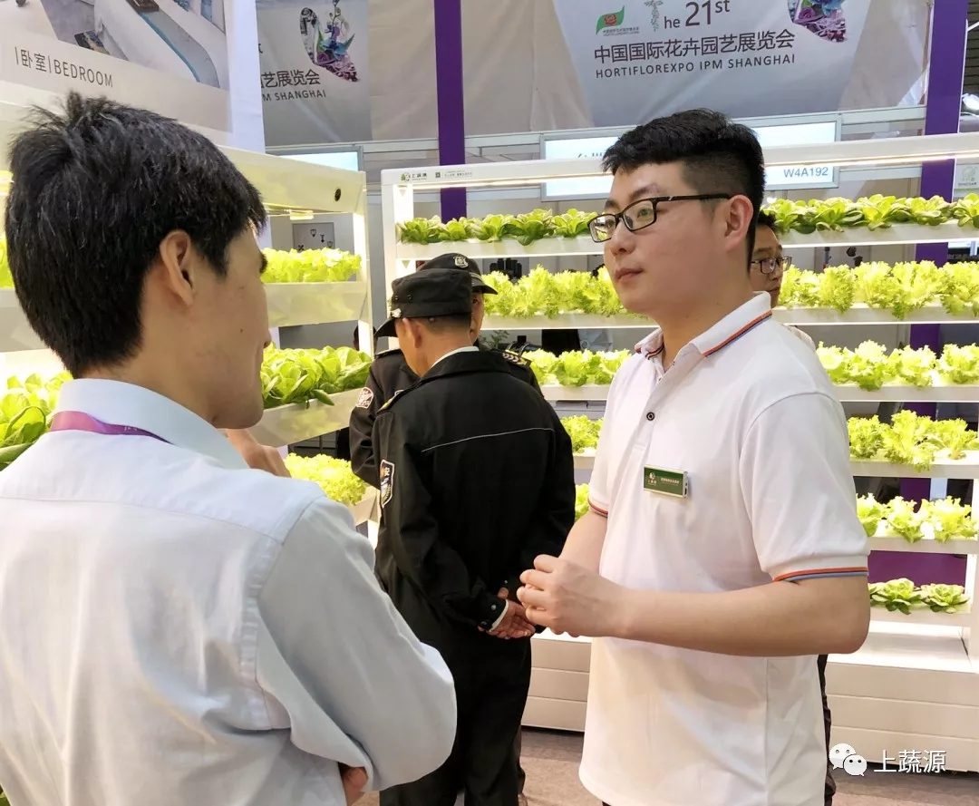 为客户深入讲解